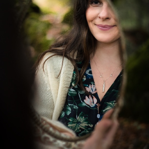 Glowing Candle Necklace - Picture 4 of 4